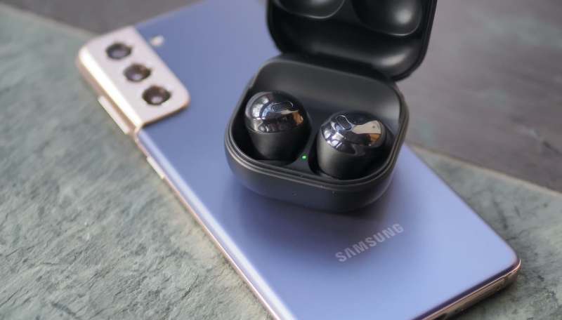 √ Harga Samsung Earbuds Indonesia - Rajasamsung.com